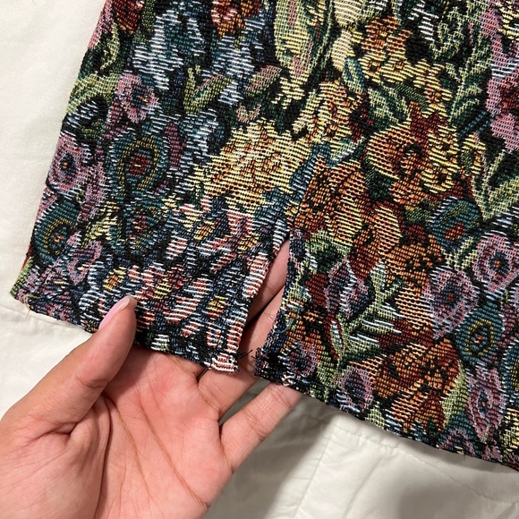 vintage looking skirt - Picture 2 of 3